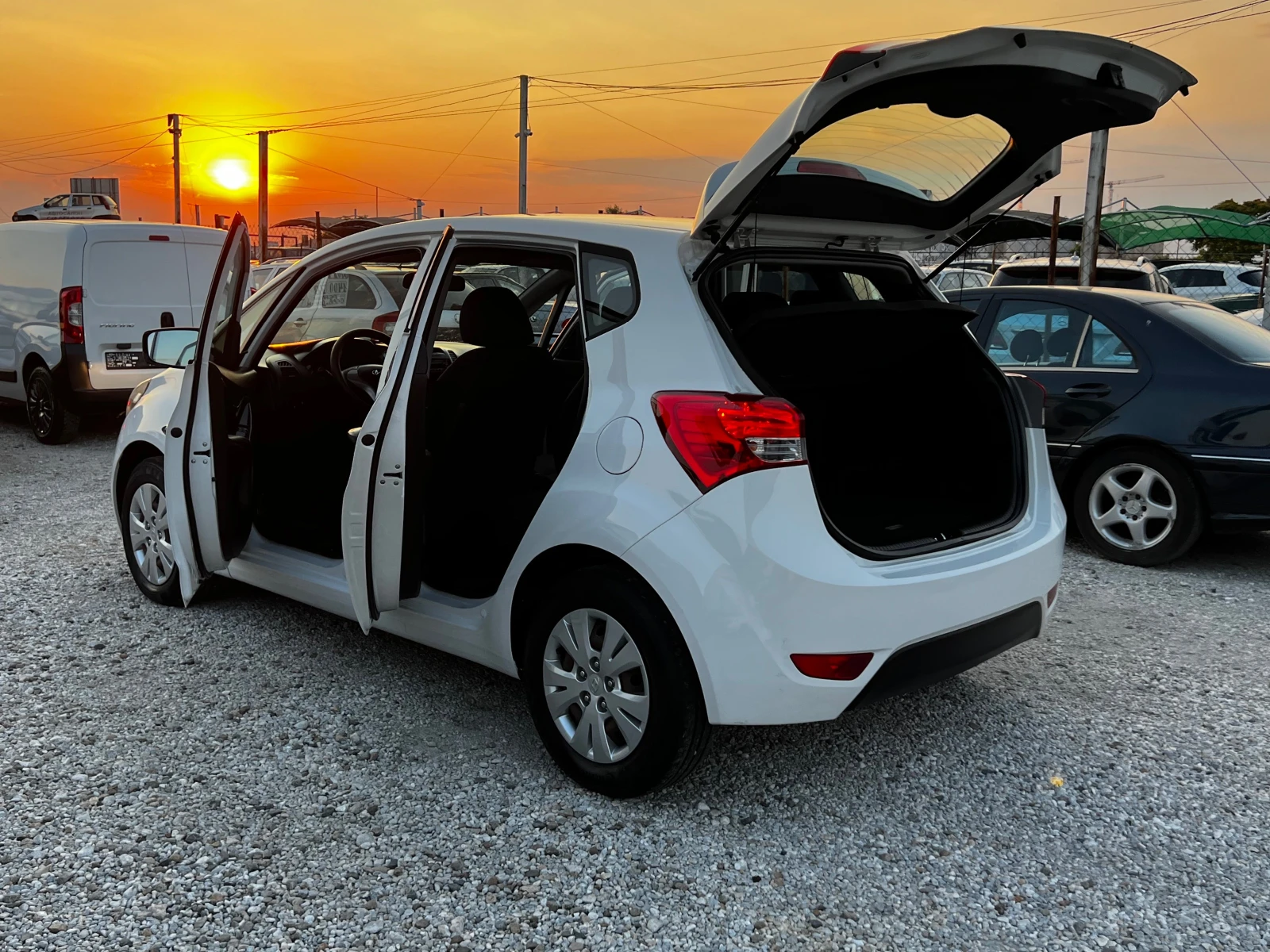 Hyundai Ix20 --- | Mobile.bg   14