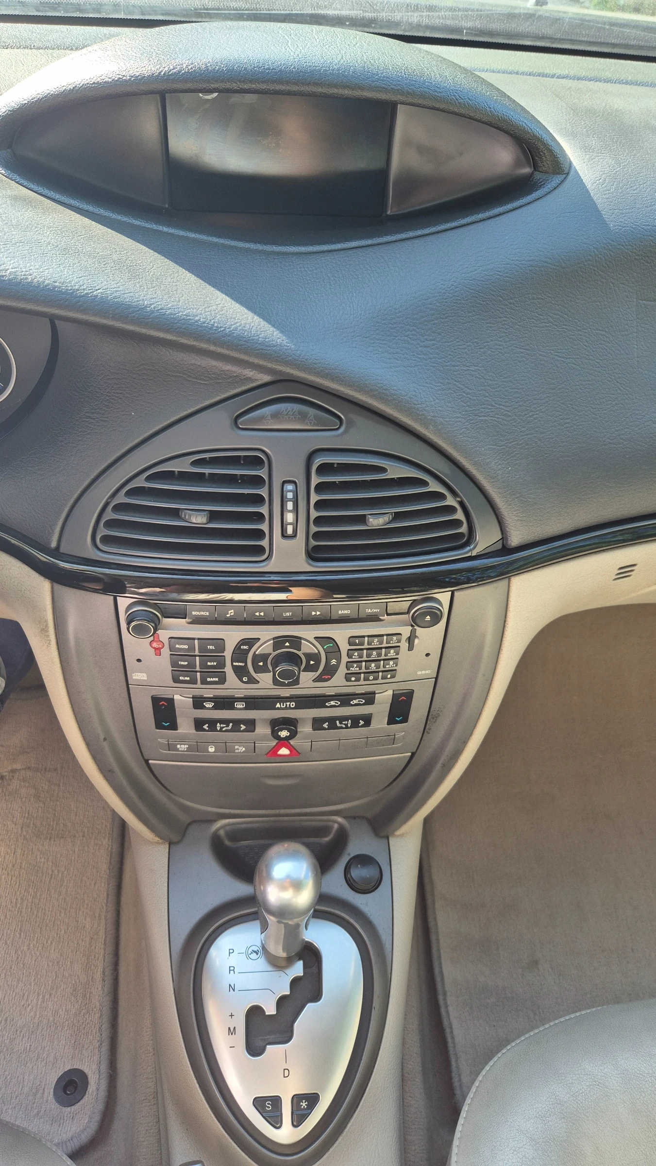 Citroen C5 2.2.2HDI Exclusive - изображение 10
