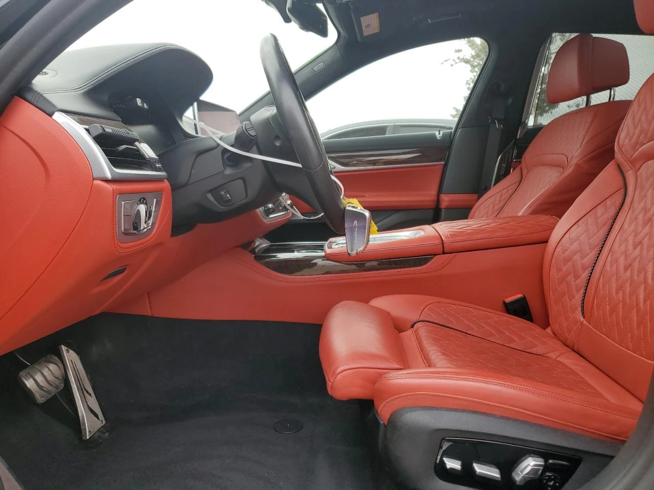 BMW 750 2020 BMW 750 XI - изображение 7