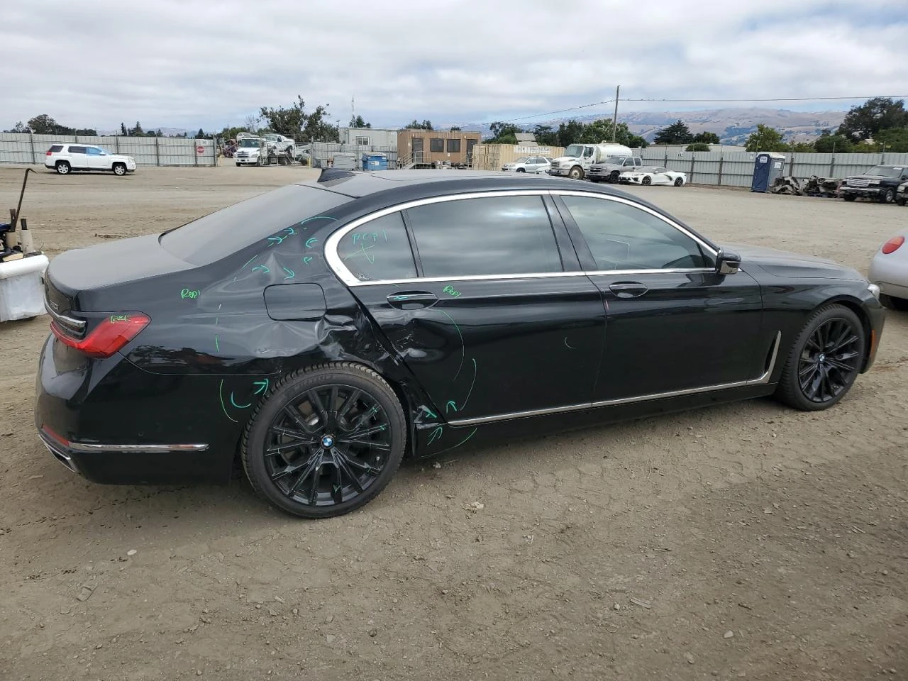BMW 750 2020 BMW 750 XI - изображение 4