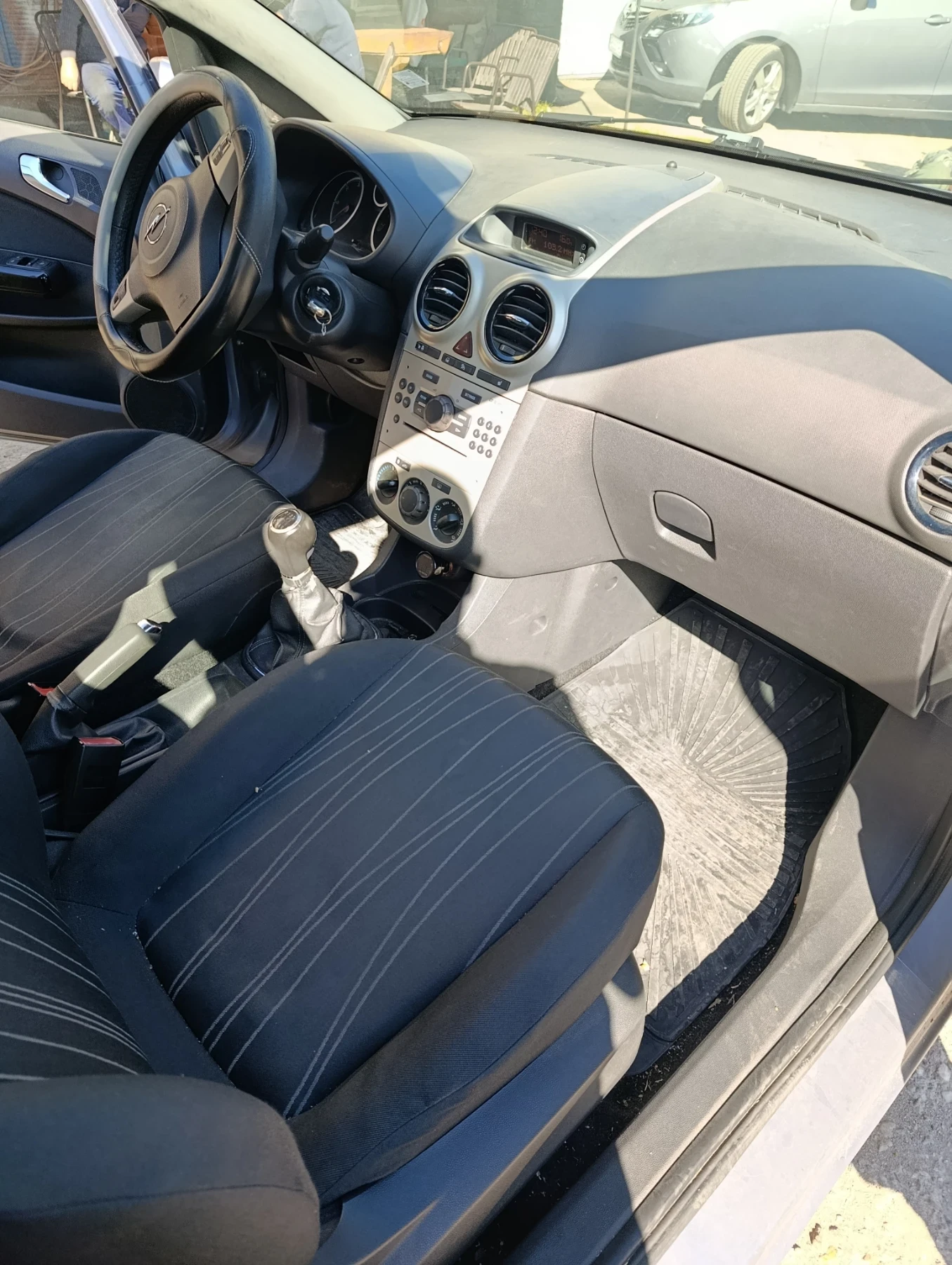 Opel Corsa  - изображение 8