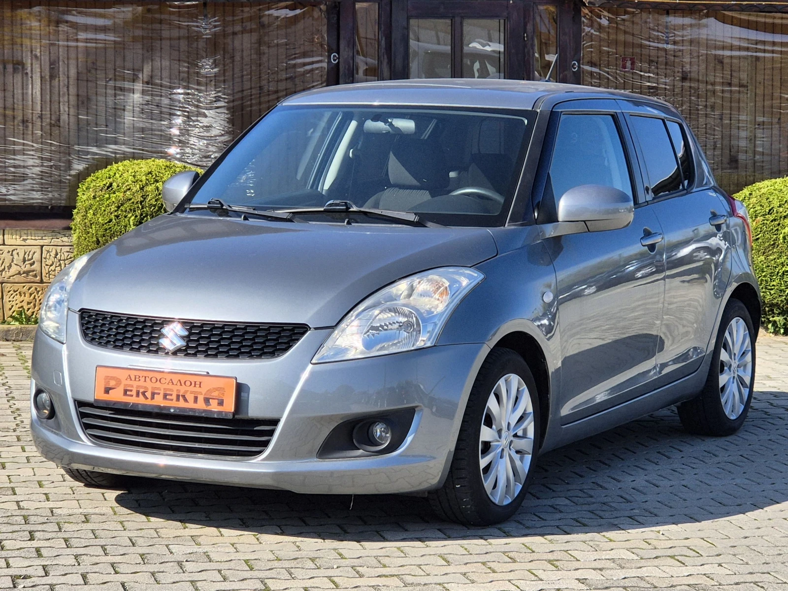 Suzuki Swift 1.2 бензин 94к.с - изображение 2
