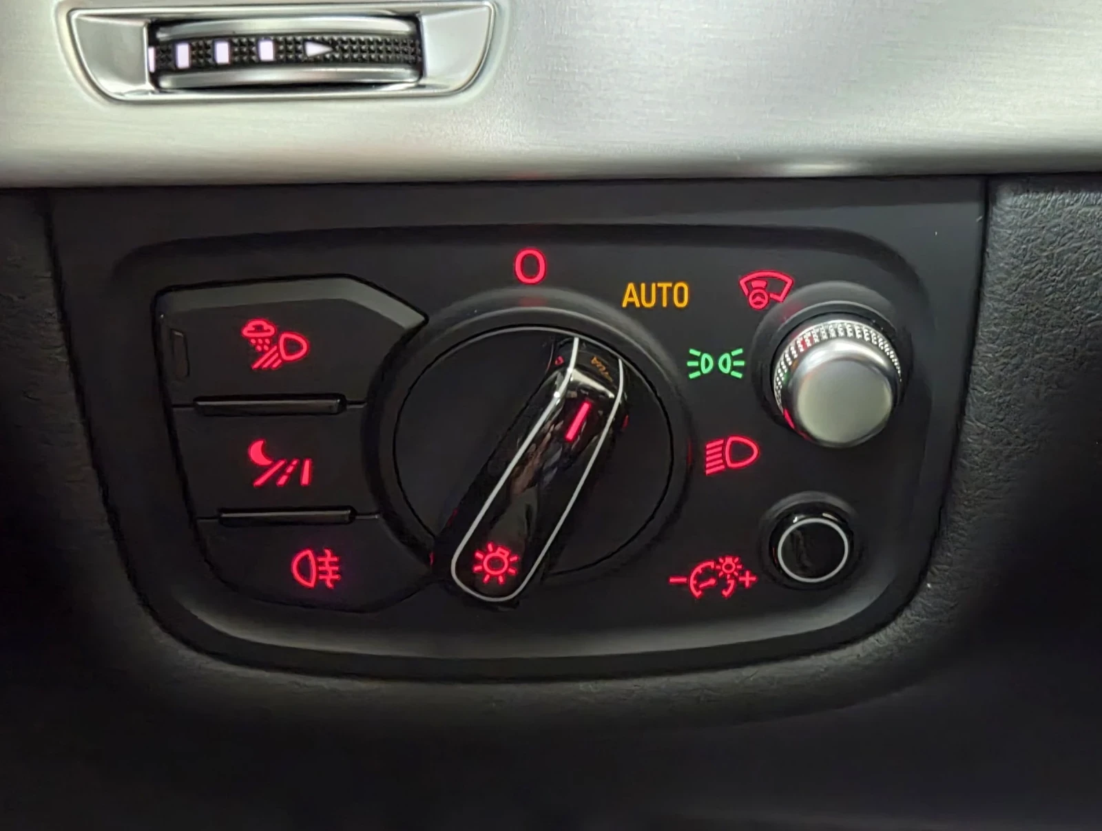 Audi A8 V8 520k.с./Matrix/Bose/Massage/Distronic/Head up, снимка 15 - Автомобили и джипове - 53698538