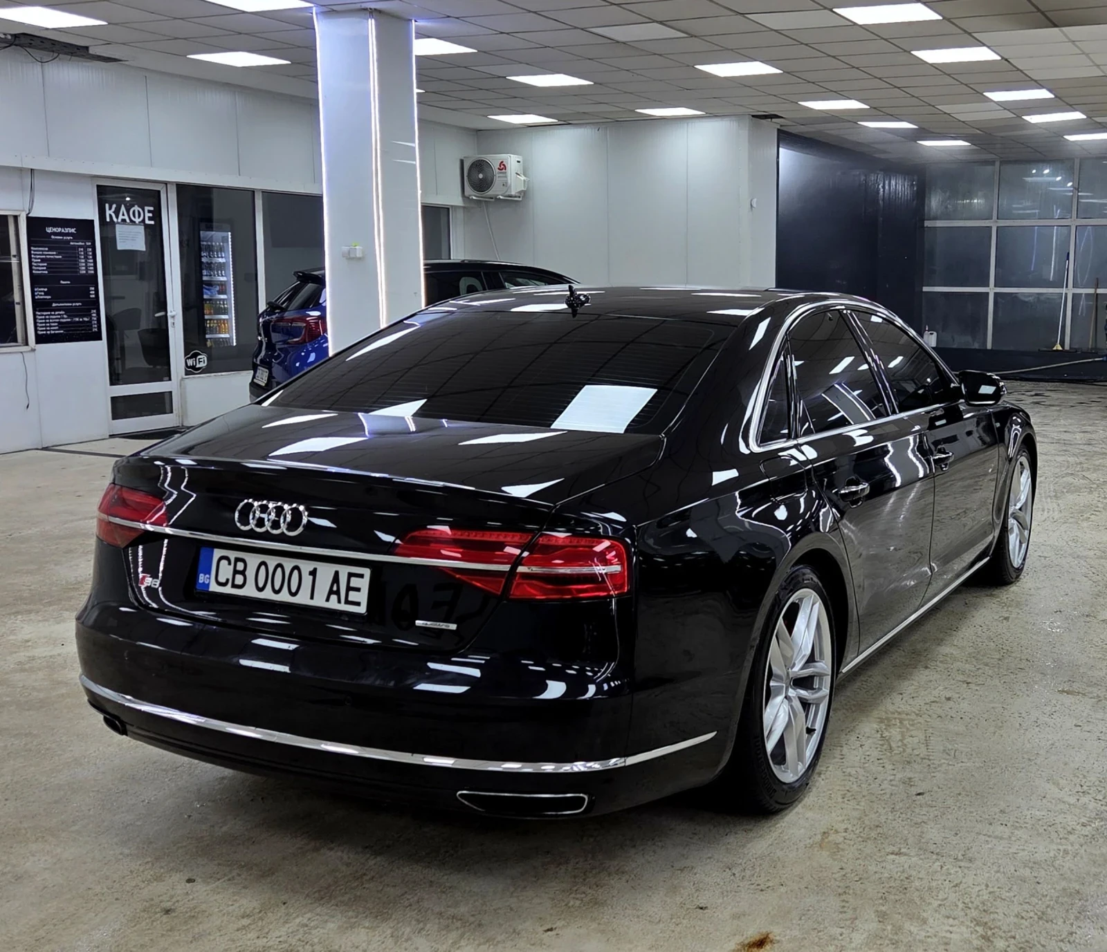 Audi A8 V8 520k.с./Matrix/Bose/Massage/Distronic/Head up, снимка 3 - Автомобили и джипове - 53698538