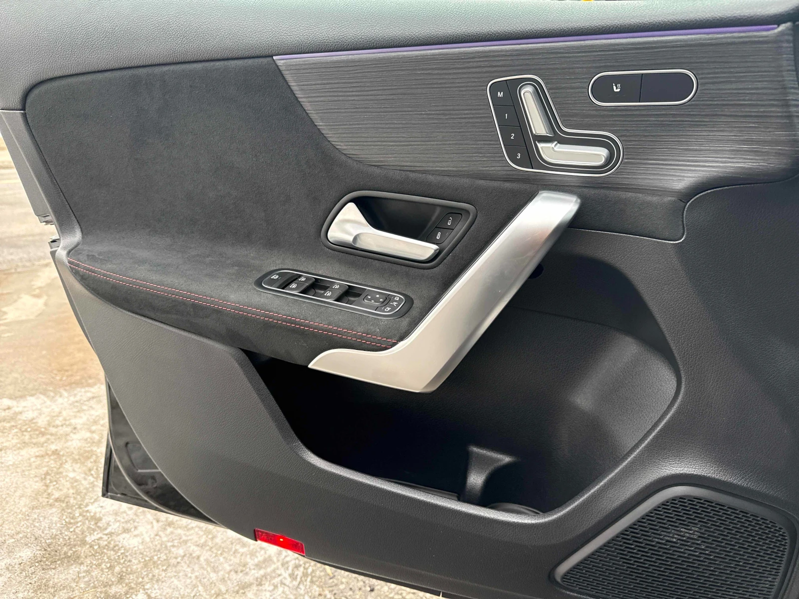 Mercedes-Benz A 250 4MATIC* LUXURY* HEAD-UP* АвтоКредит(ЦЕНА ДО БГ), снимка 13 - Автомобили и джипове - 53749823