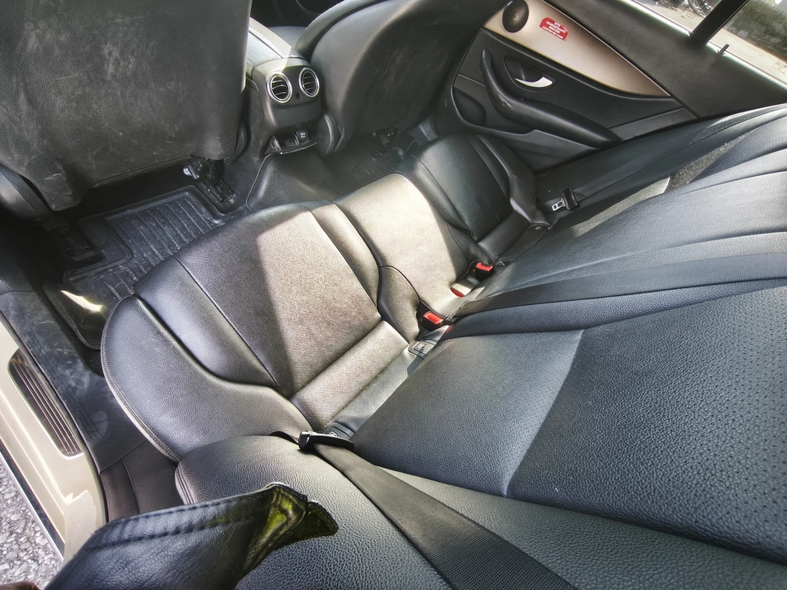 Mercedes-Benz E 200, снимка 8 - Автомобили и джипове - 53782017