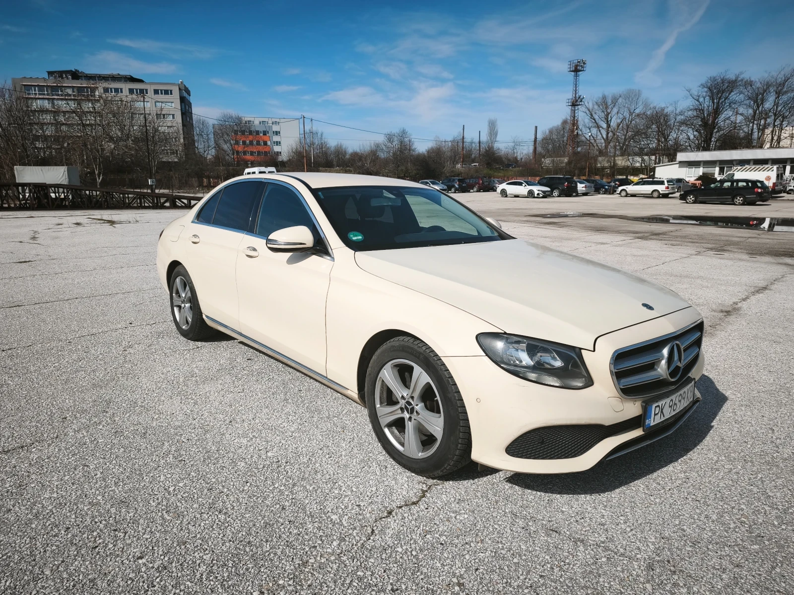 Mercedes-Benz E 200, снимка 3 - Автомобили и джипове - 53782017