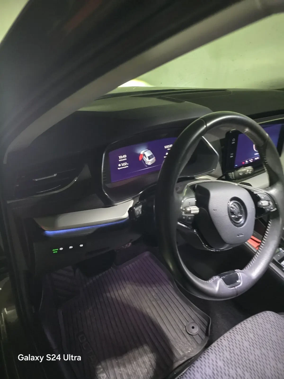 Skoda Octavia, снимка 3 - Автомобили и джипове - 53879232