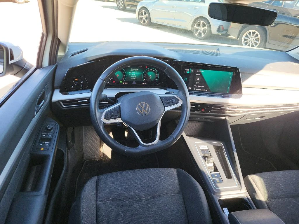 VW Golf eTSI, снимка 3 - Автомобили и джипове - 53903244