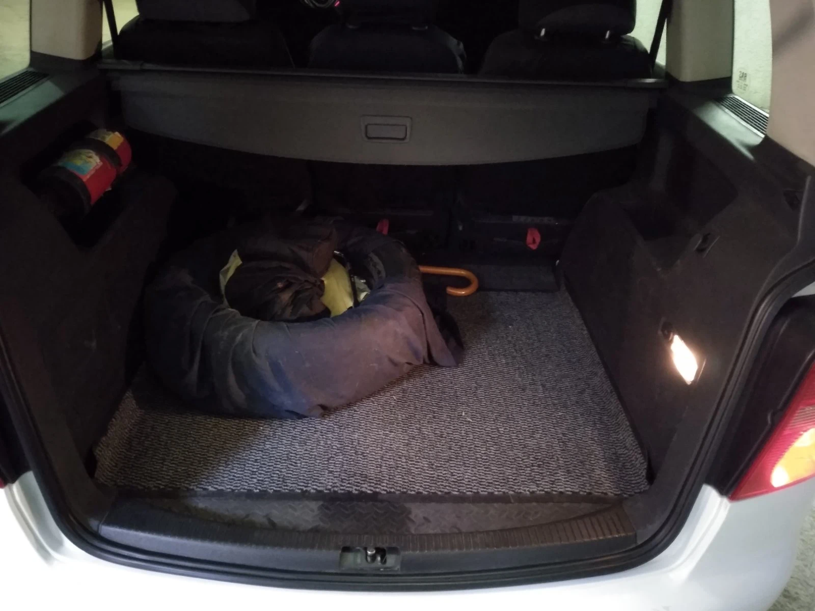 VW Touran, снимка 6 - Автомобили и джипове - 53968476