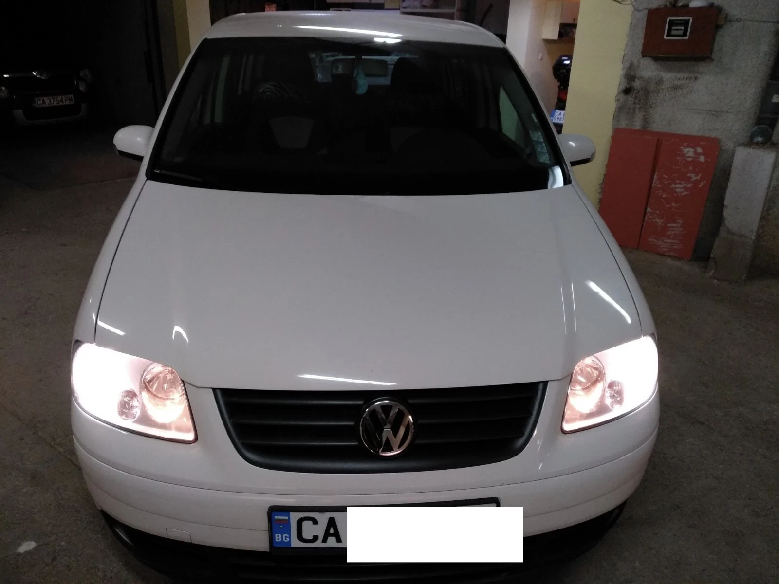 VW Touran, снимка 3 - Автомобили и джипове - 53968476