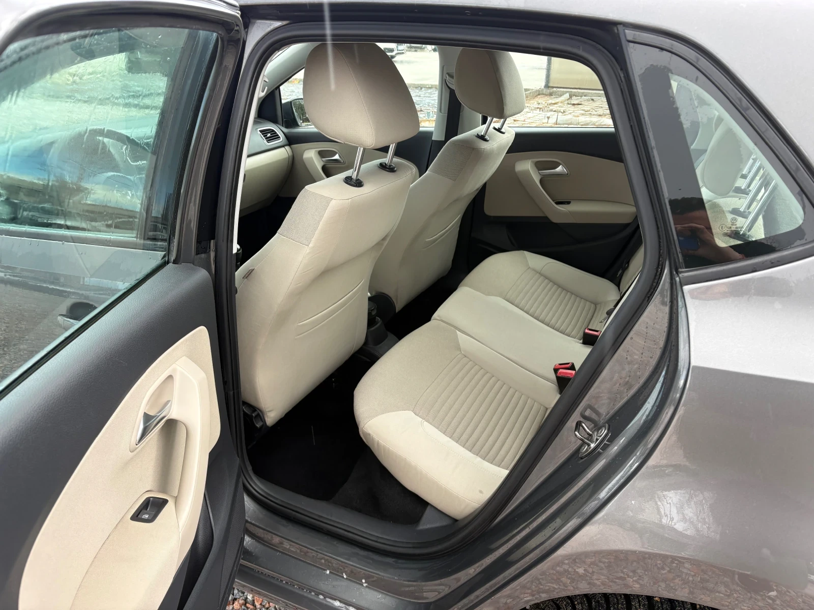 VW Polo, снимка 11 - Автомобили и джипове - 54660905