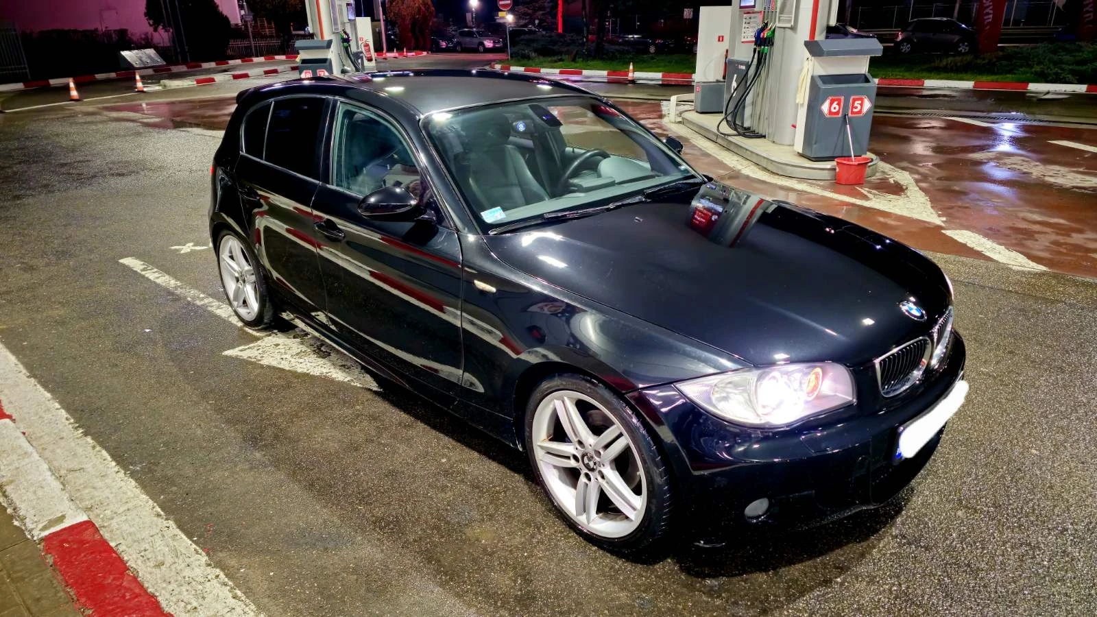 BMW 120 Keyless \ Navi \ M-Pack, снимка 2 - Автомобили и джипове - 54020868