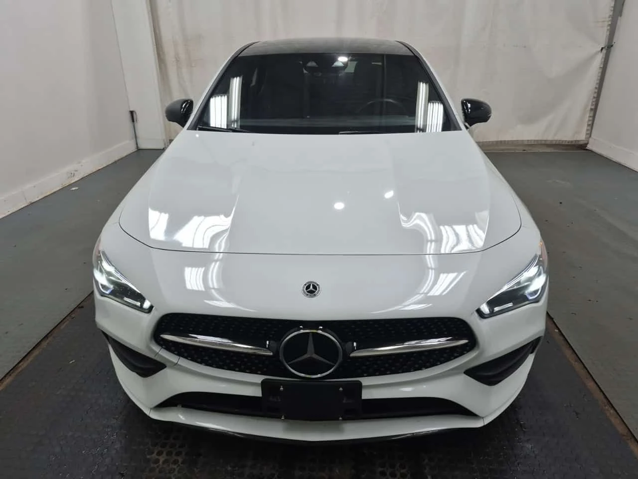 Mercedes-Benz CLA * 250 * CARFAX * ЦЕНА ДО БГ, снимка 2 - Автомобили и джипове - 54043933