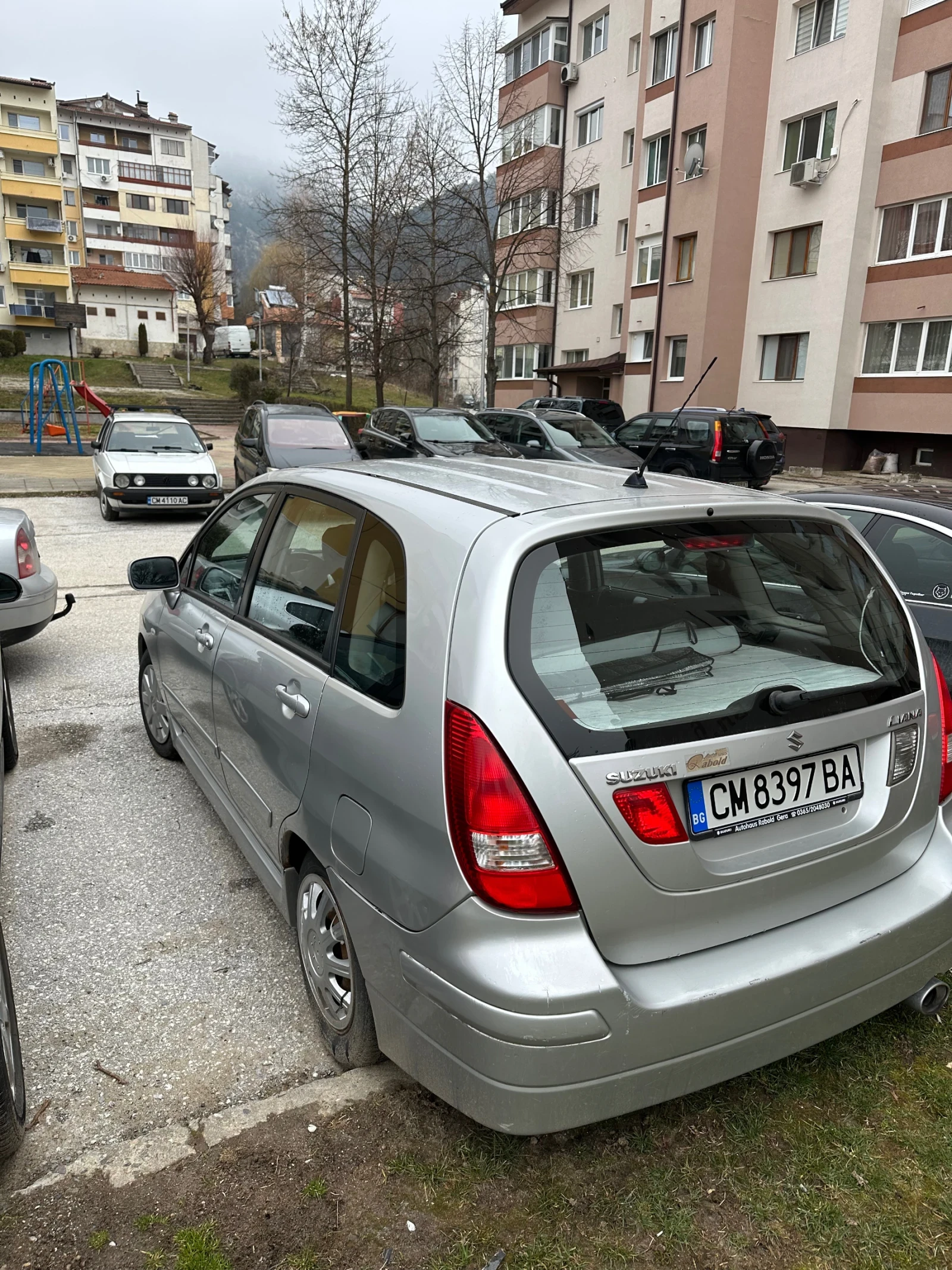 Suzuki Liana 1.6, снимка 4 - Автомобили и джипове - 54259625