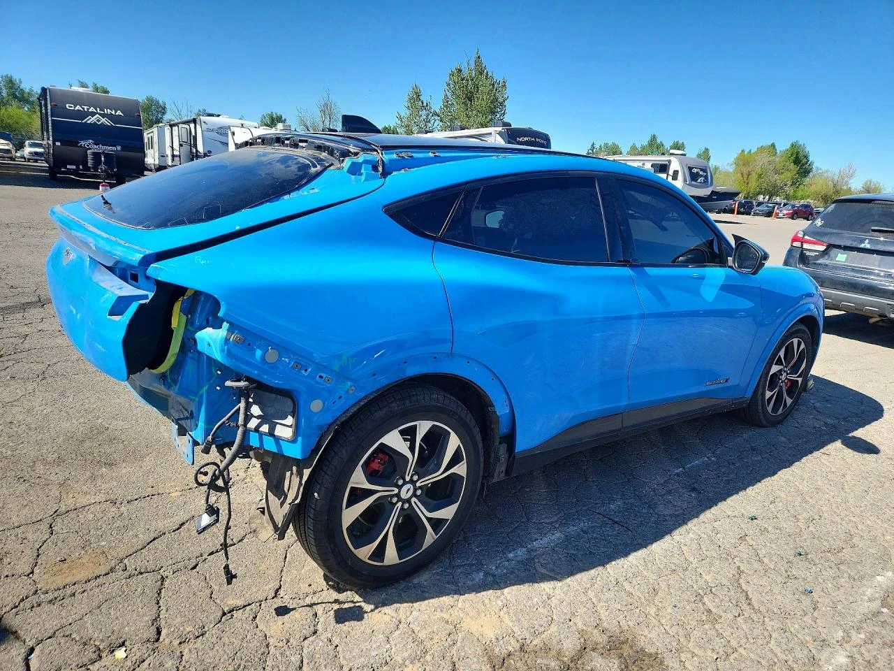 Ford Mustang Mach-E Premium, снимка 3 - Автомобили и джипове - 54371457