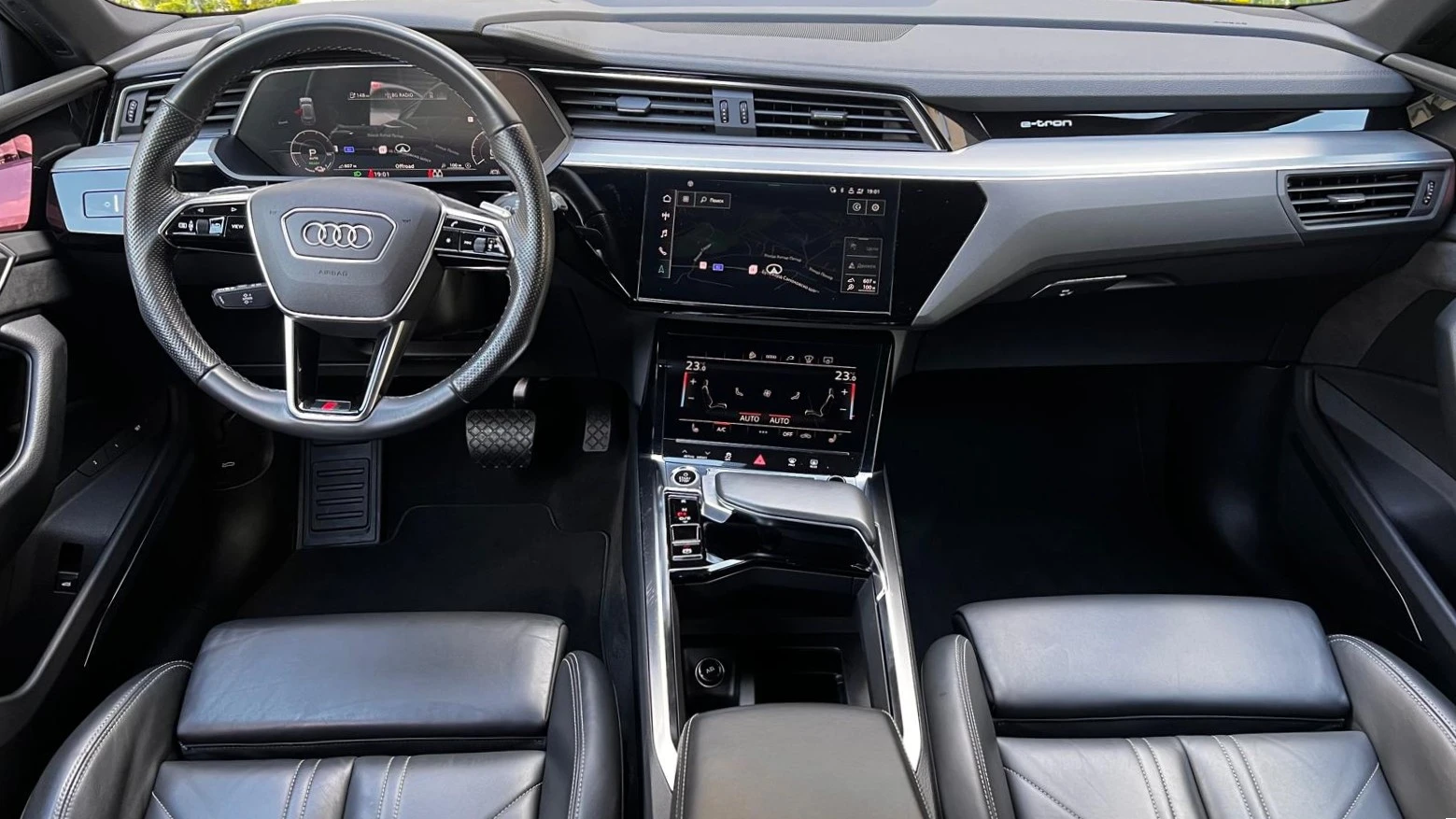 Audi E-Tron S-Line+ 55-95kWh Панорама Head-up Carplay Cam360, снимка 10 - Автомобили и джипове - 54813255