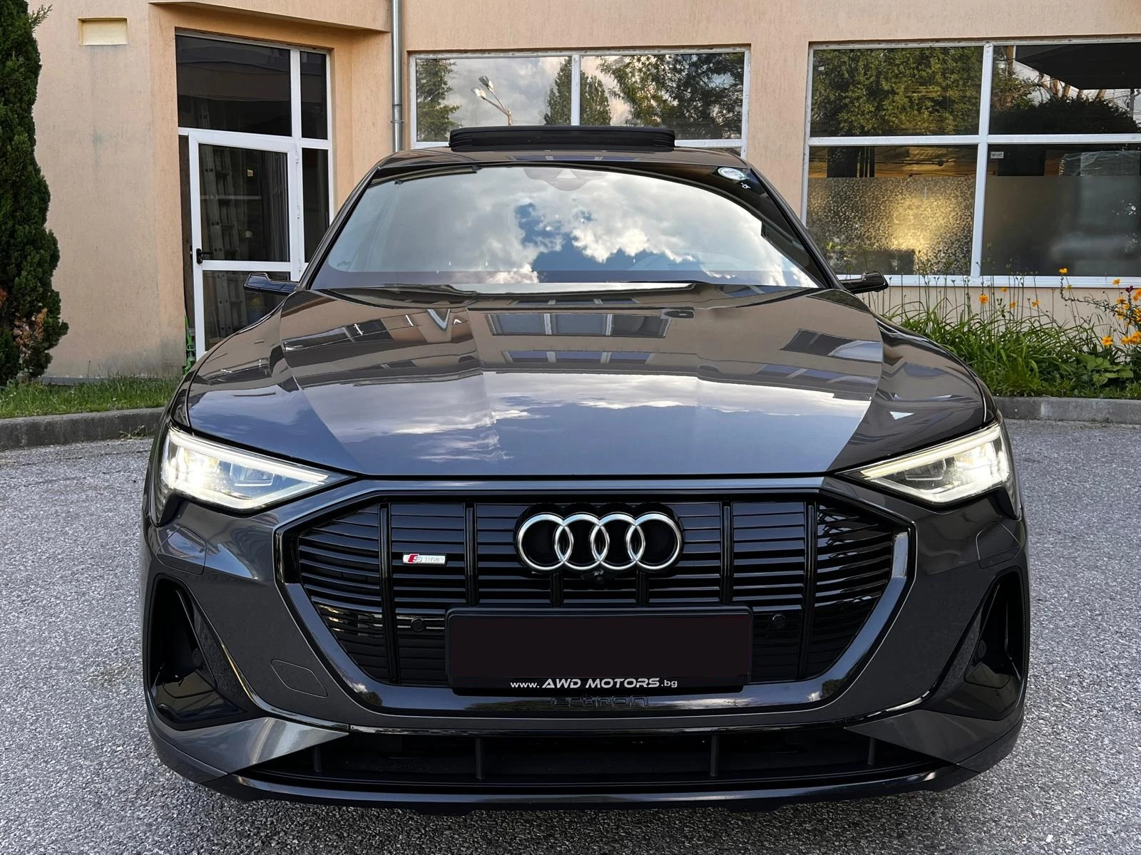 Audi E-Tron S-Line+ 55-95kWh Панорама Head-up Carplay Cam360, снимка 5 - Автомобили и джипове - 54813255