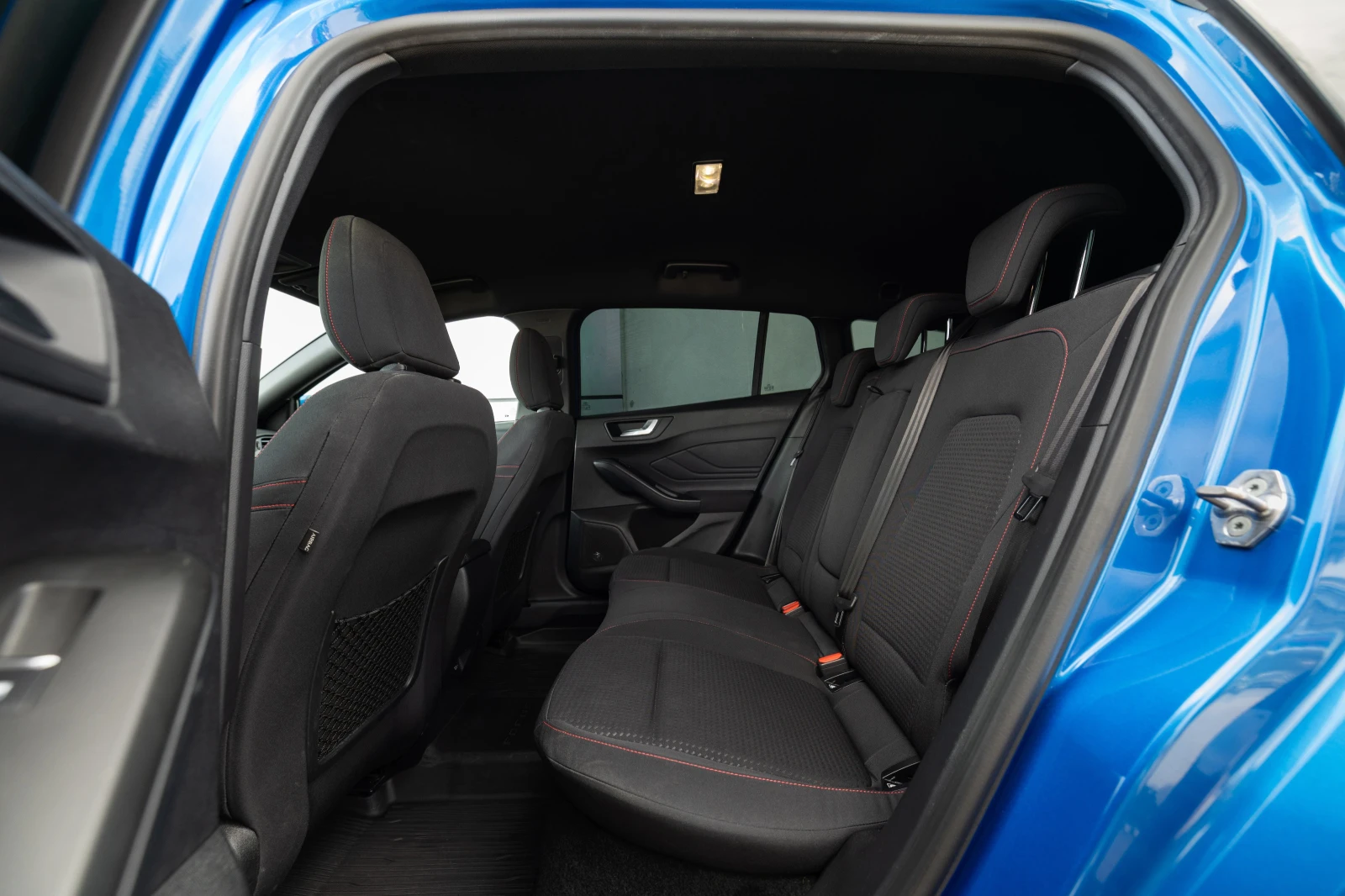 Ford Focus ST-Line, снимка 14 - Автомобили и джипове - 54861979