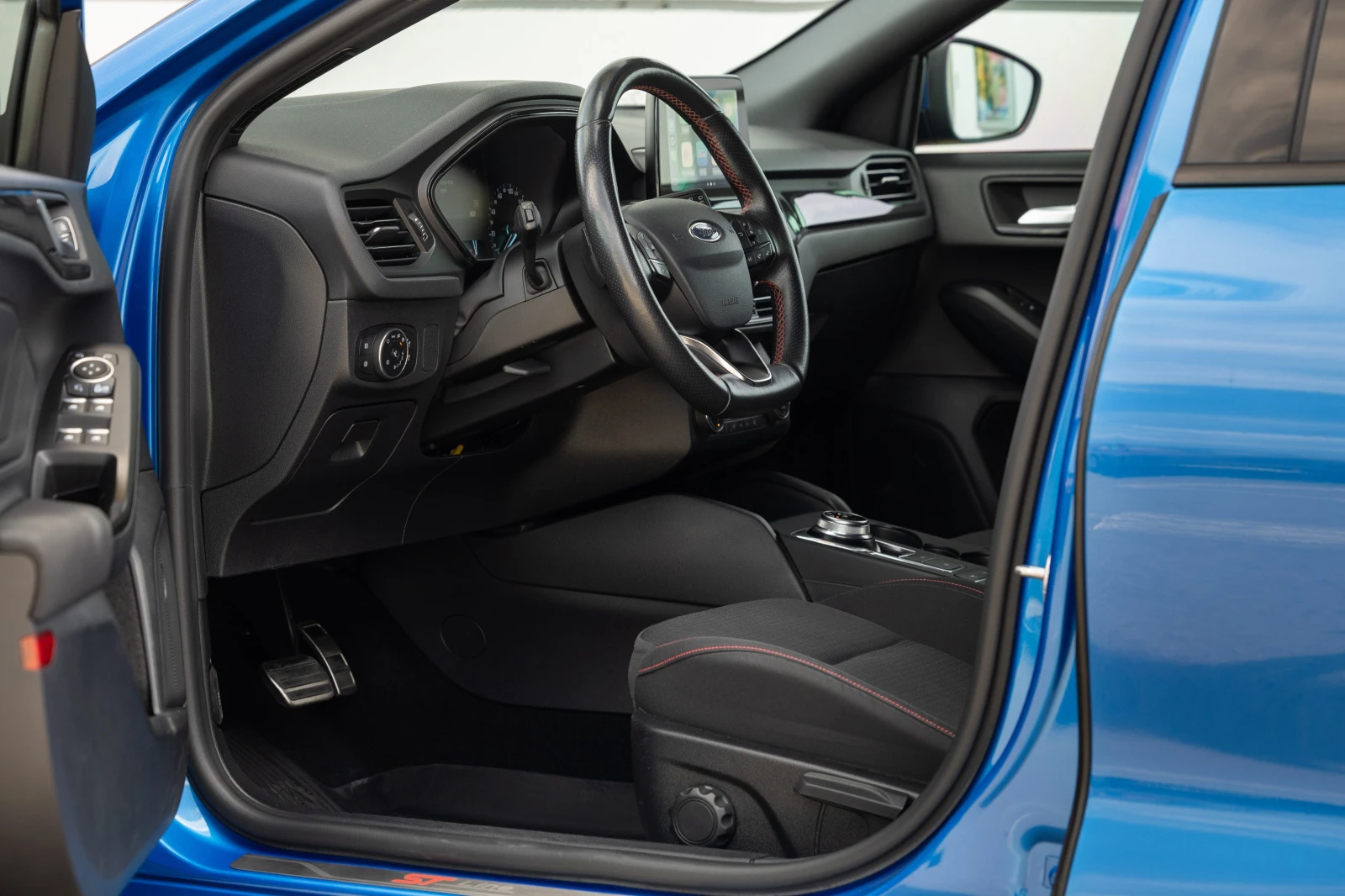 Ford Focus ST-Line, снимка 9 - Автомобили и джипове - 54861979