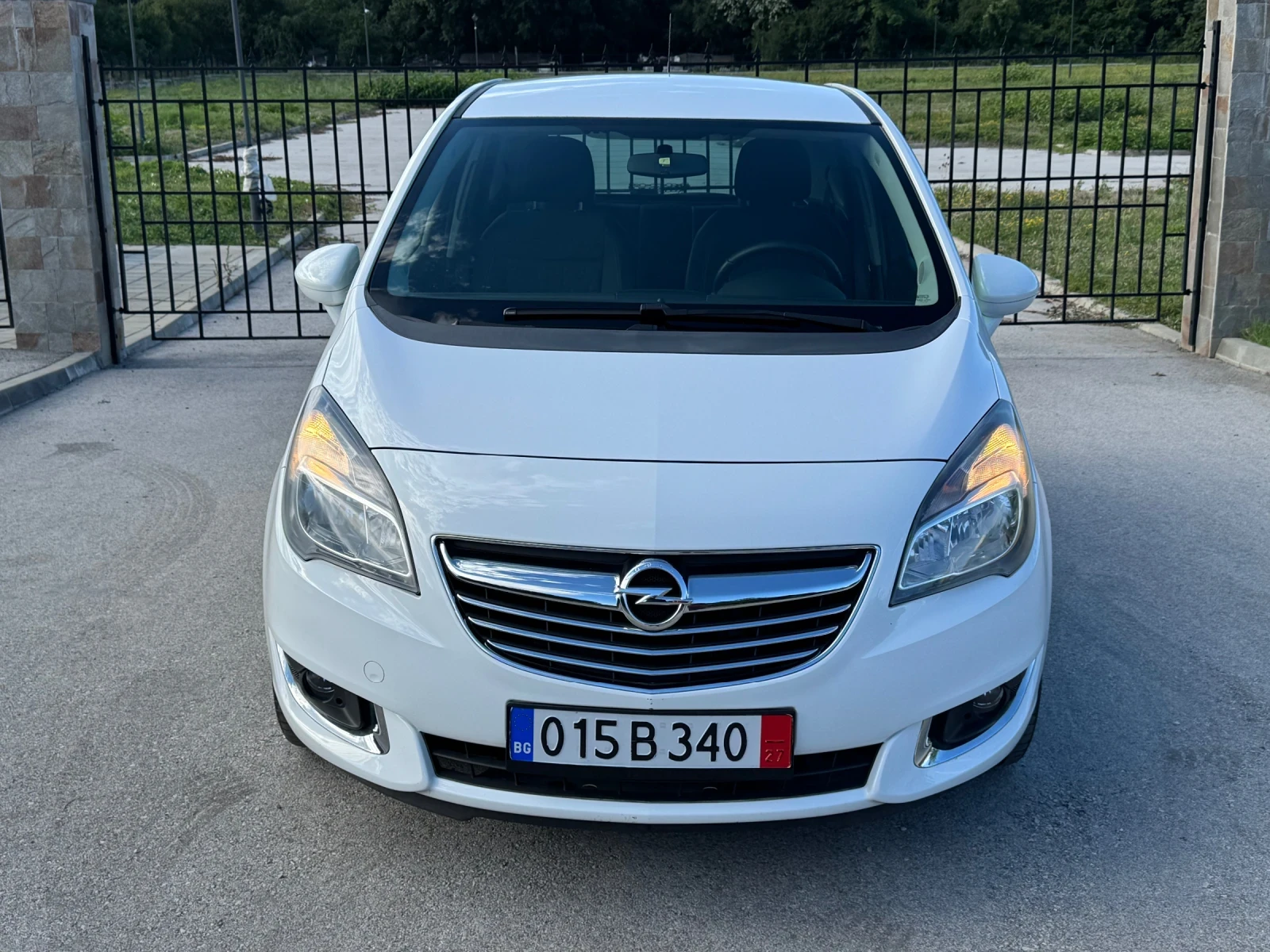 Opel Meriva 1.4T 120k.c. GPL Cosmo Bluetooth/AUX, снимка 8 - Автомобили и джипове - 55212501