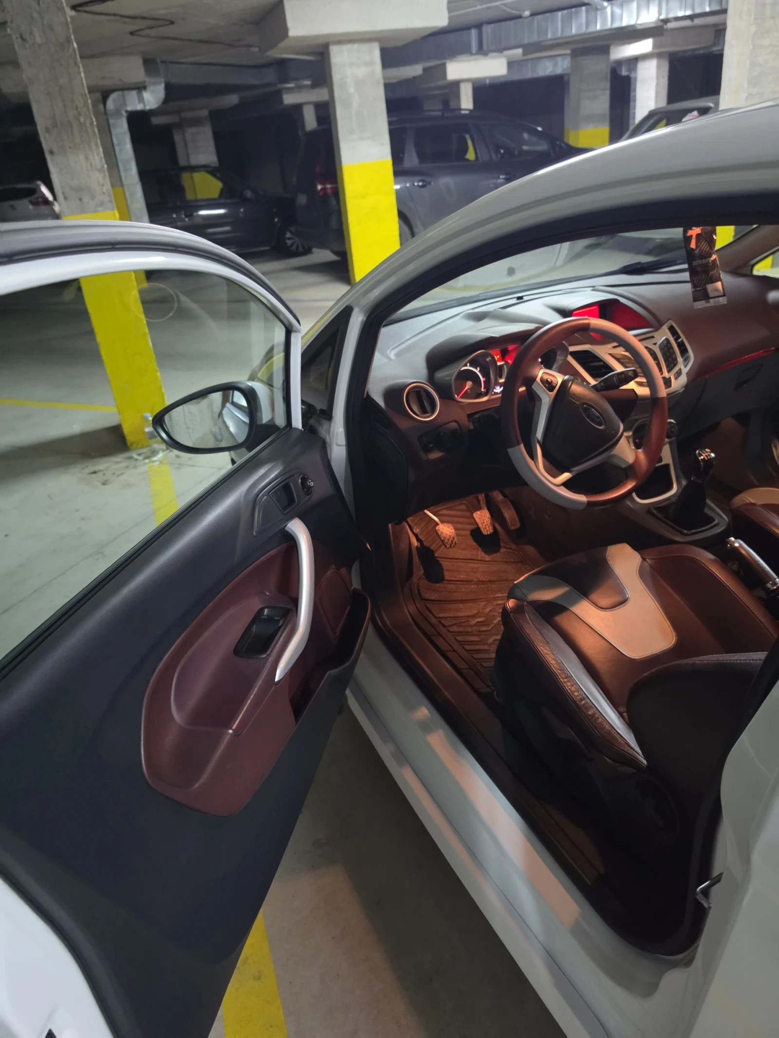 Ford Fiesta 1.6 TI-VCT, снимка 4 - Автомобили и джипове - 55336248