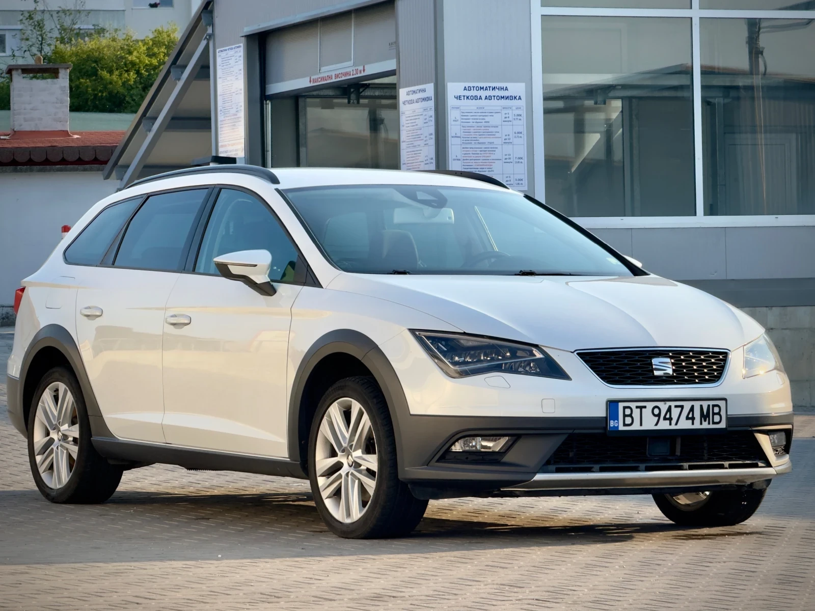Seat Leon Seat Leon Experience 184 к.с. * Distronic * NAVI 