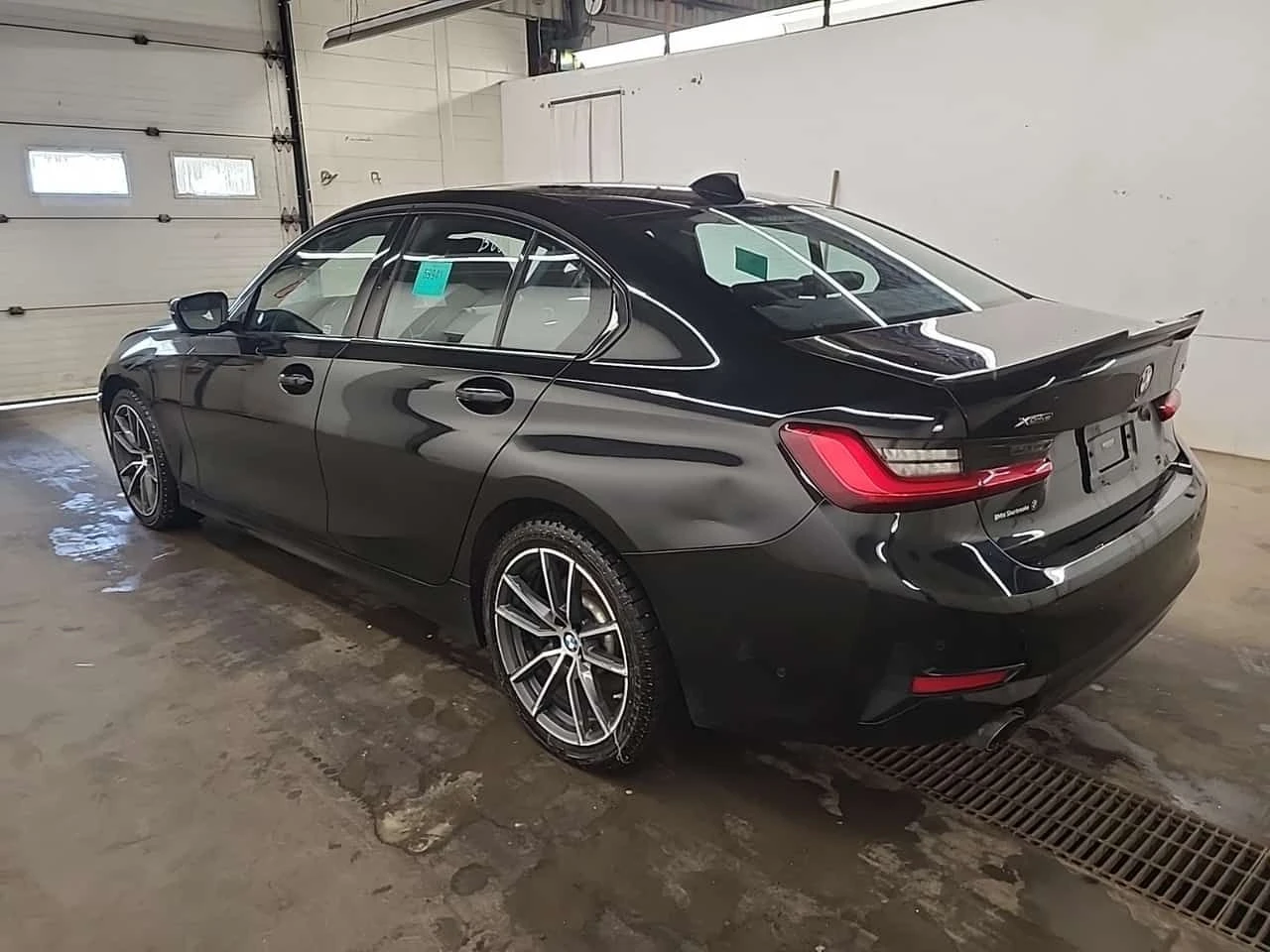 BMW 330 * 330I XDRIVE * АВТОКРЕДИТ БЕЗ ПЪРВОНАЧАЛНА ВНОСКА, снимка 4 - Автомобили и джипове - 55592348