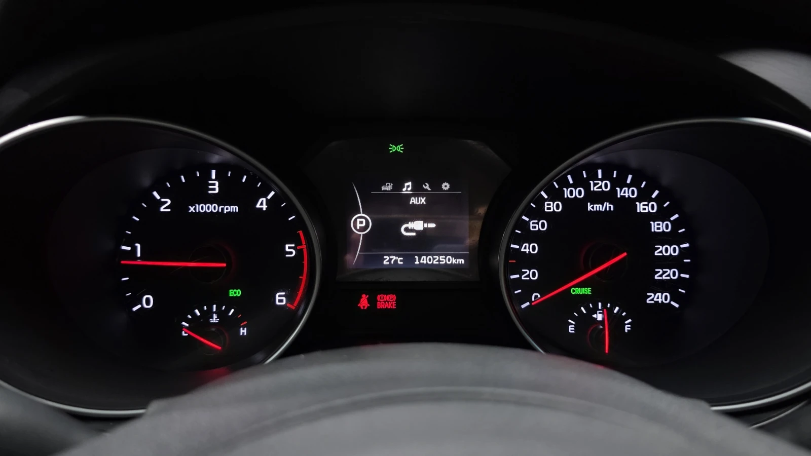 Kia Carnival ПОДГРЕВ ВОЛАН* КРАЙНА ЦЕНА, снимка 8 - Автомобили и джипове - 56024529