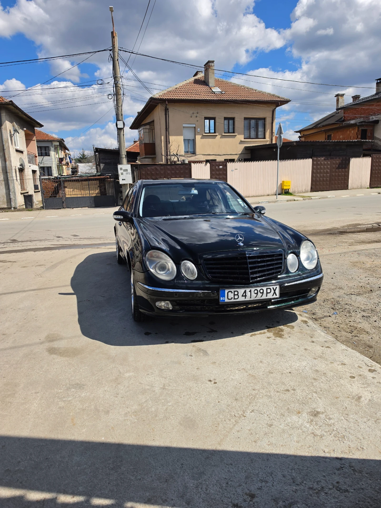 Mercedes-Benz E 500, снимка 3 - Автомобили и джипове - 56225703