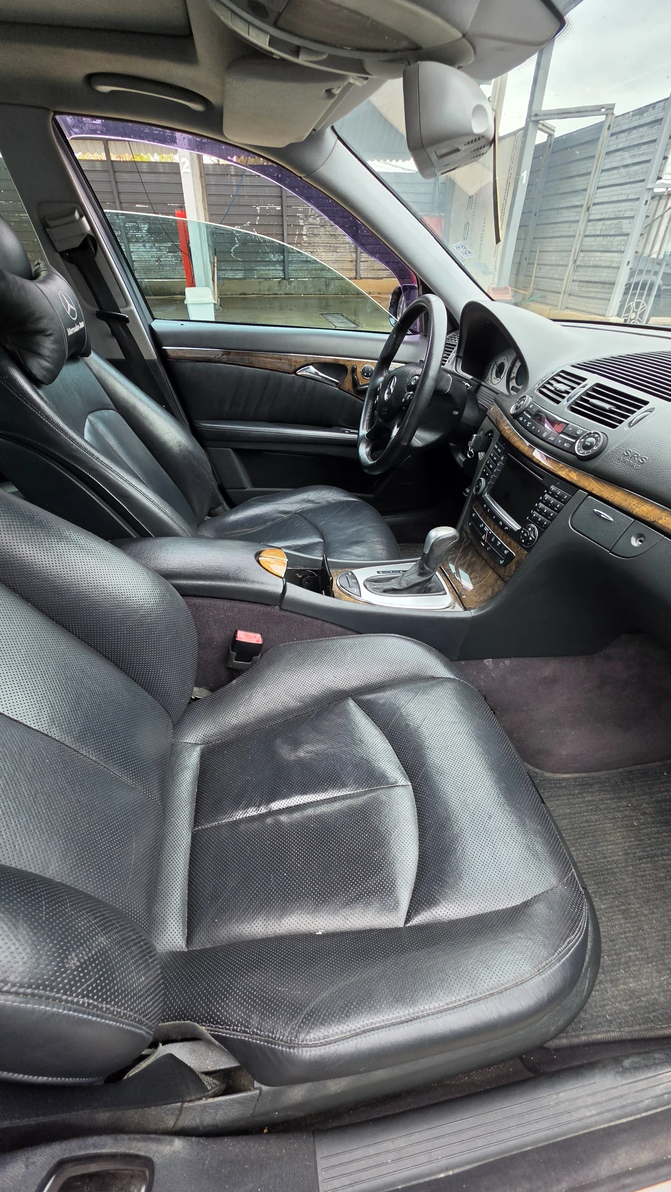 Mercedes-Benz E 500, снимка 8 - Автомобили и джипове - 56225703