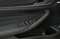 BMW 530 d xDrive Tour =M-Sport= Distronic/Pano Гаранция, снимка 4 - Автомобили и джипове - 41815311