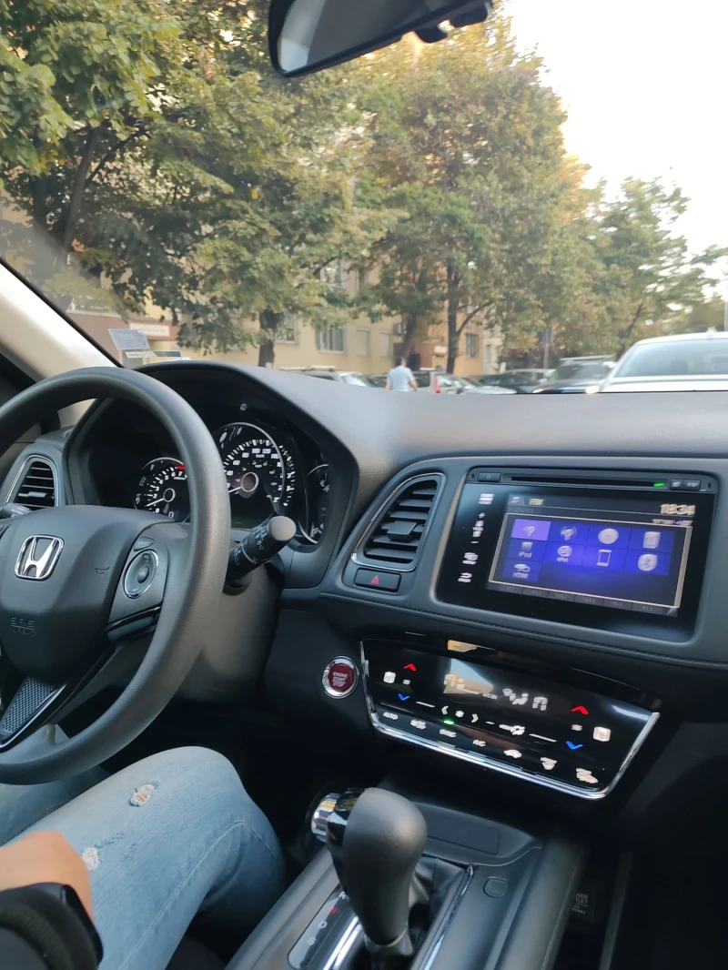 Honda Hr-v 1, 8 4WD, снимка 5 - Автомобили и джипове - 47711195