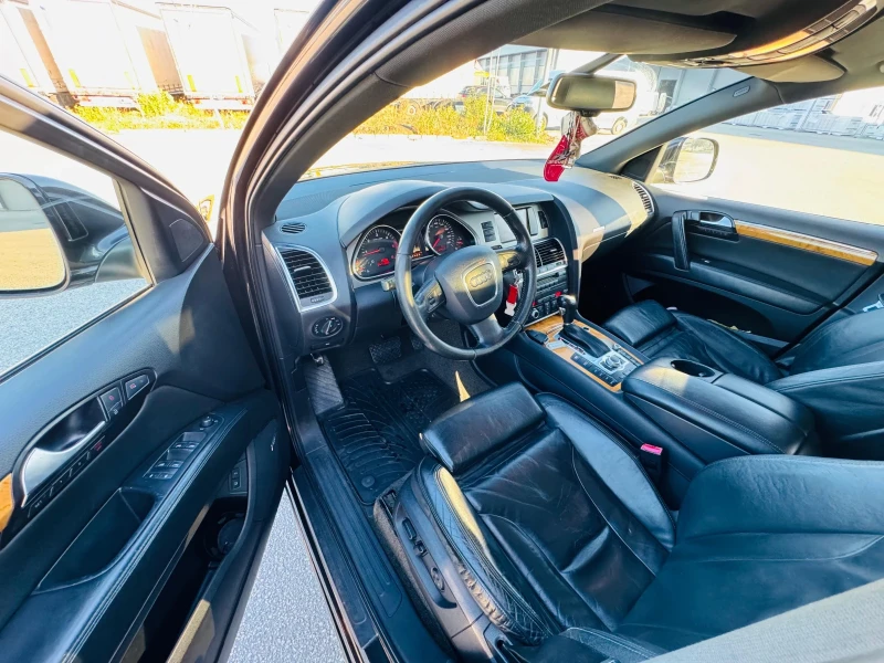 Audi Q7 3.0 TDI Full Панорама BOSE Keyless Теглич 20  , снимка 10 - Автомобили и джипове - 52555929