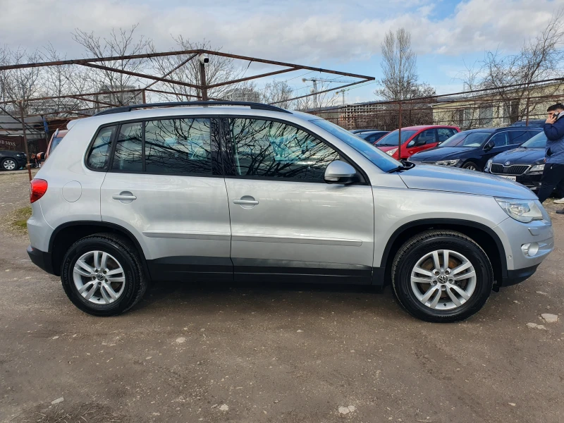 VW Tiguan 2.0 TDI 4x4 Теглич NAVI КАМЕРА BIXENON, снимка 5 - Автомобили и джипове - 53573728