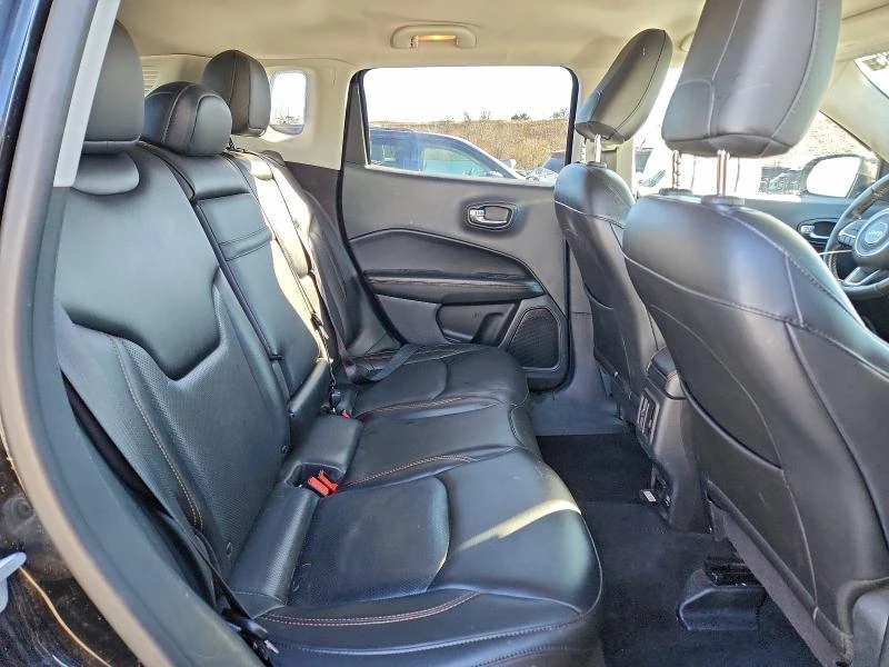 Jeep Compass LIMITED, снимка 9 - Автомобили и джипове - 52726719