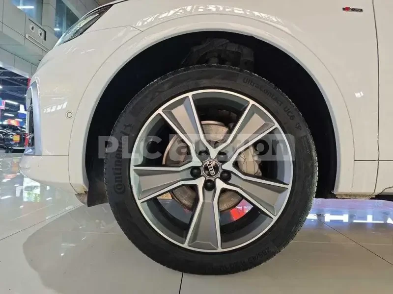 Audi Q5 L SPORTBACK| ALCANTARA| PANO| 360 KAMEРИ| , снимка 8 - Автомобили и джипове - 54269361