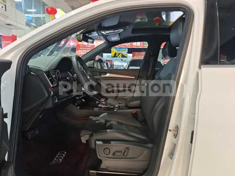 Audi Q5 L SPORTBACK| ALCANTARA| PANO| 360 KAMEРИ| , снимка 14 - Автомобили и джипове - 54269361