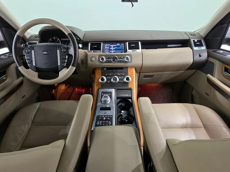 Land Rover Range Rover Sport 3.0D, снимка 7 - Автомобили и джипове - 54500519