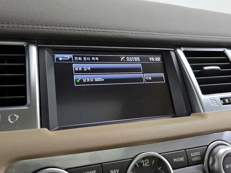Land Rover Range Rover Sport 3.0D, снимка 16 - Автомобили и джипове - 54500519