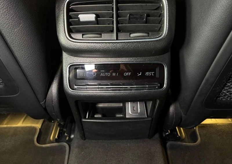 Mercedes-Benz GLE Coupe 400d 4Matic AMG-Line, снимка 12 - Автомобили и джипове - 56034275