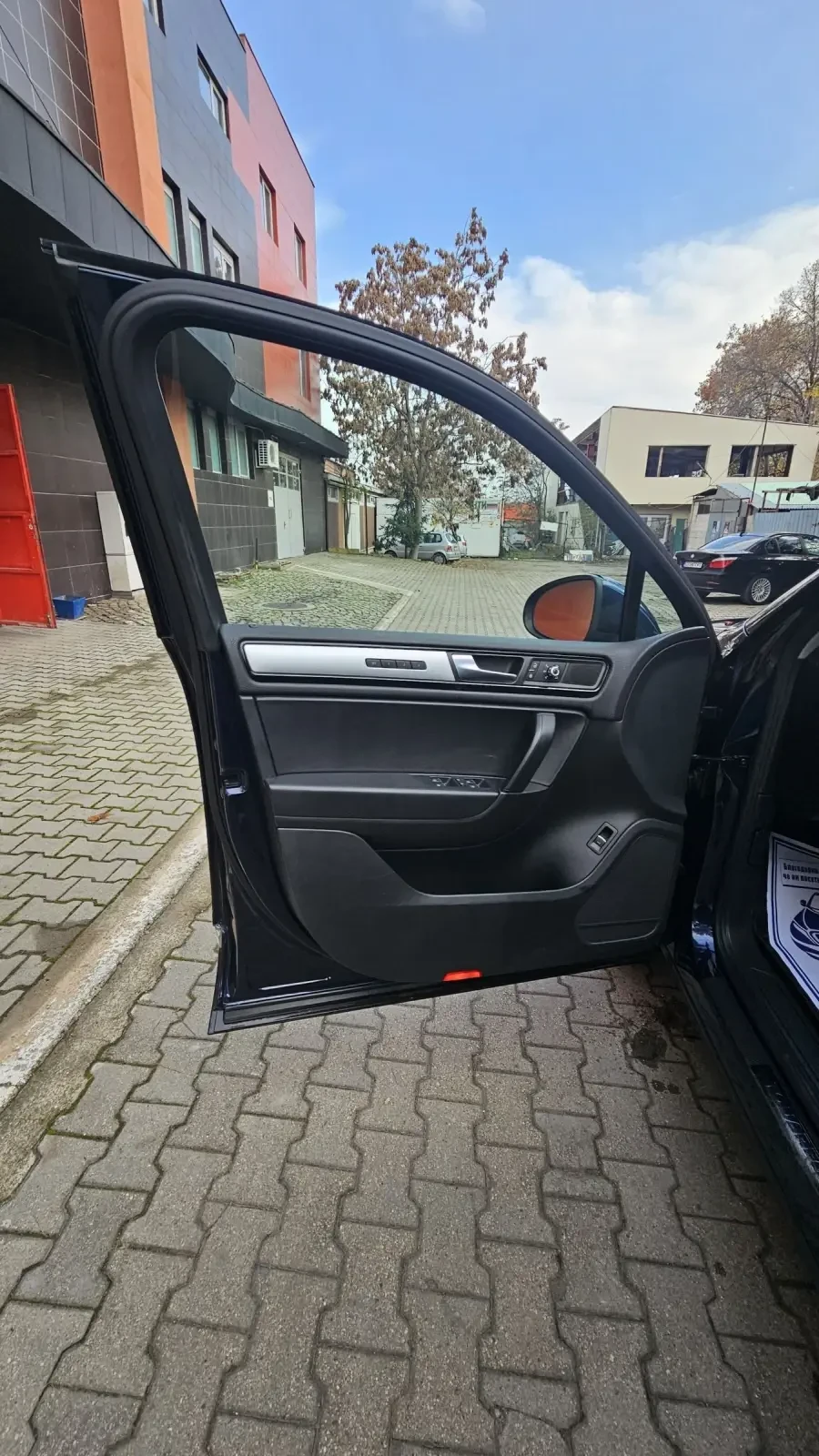 VW Touareg 3.0TDI BLUEMOTION 2011 - изображение 9