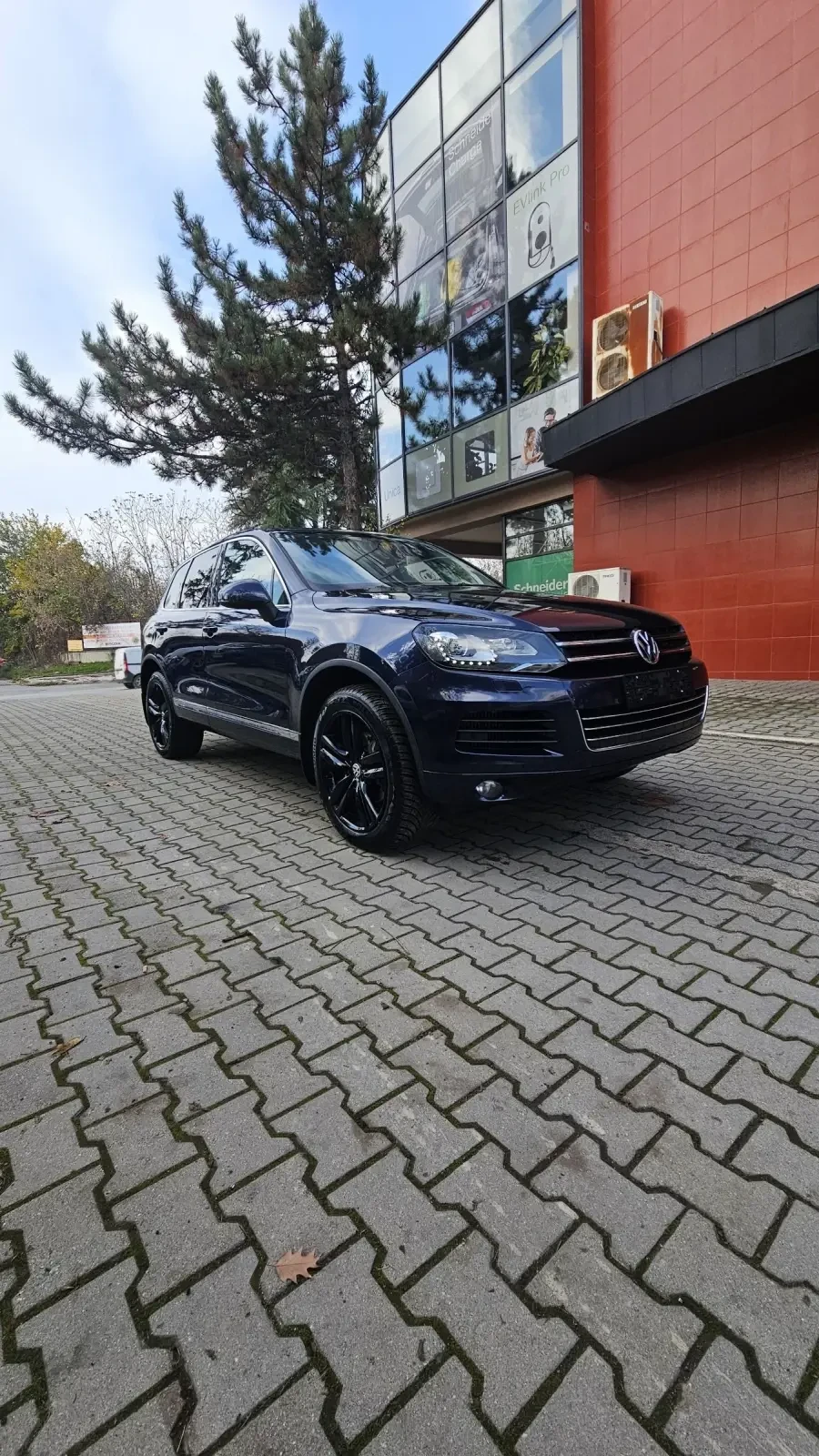 VW Touareg 3.0TDI BLUEMOTION 2011 - изображение 5