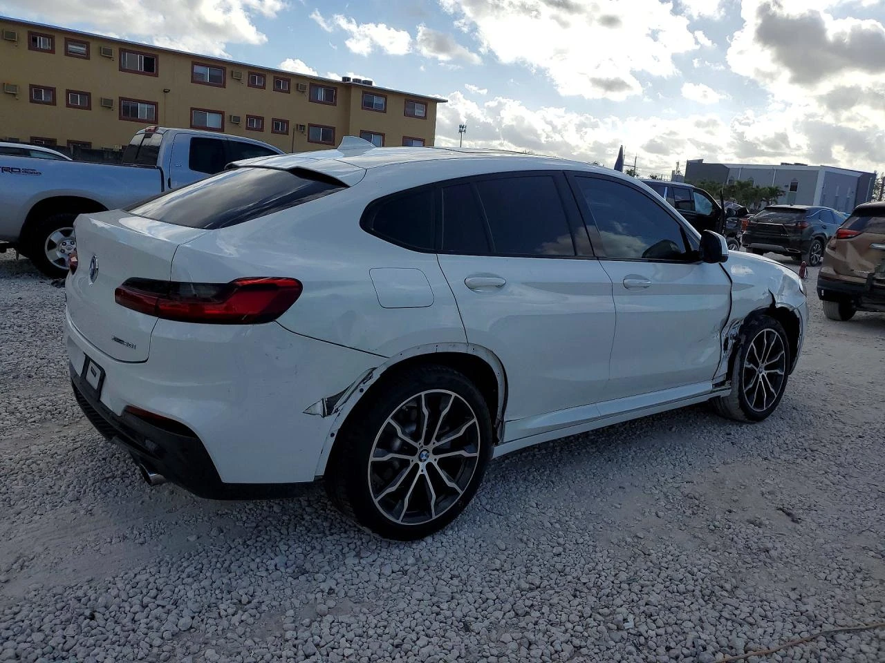 BMW X4 XDRIVE30I/ФИНАНСИРАНЕ ОТ 306 ЕВРО НА МЕСЕЦ - изображение 3