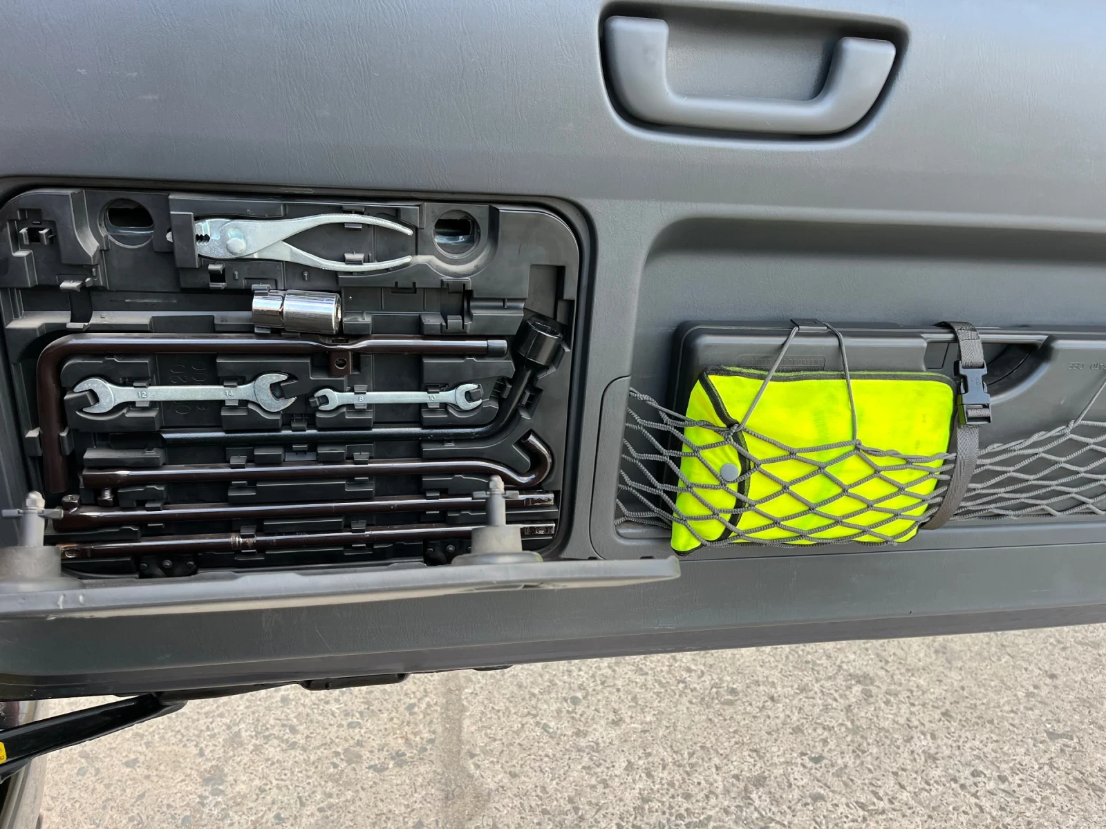 Toyota Land cruiser, снимка 14 - Автомобили и джипове - 53721033