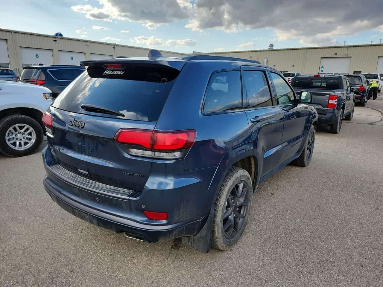 Jeep Grand cherokee LIMITED X/CARFAXФИНАНСИРАНЕ, снимка 3 - Автомобили и джипове - 54690959