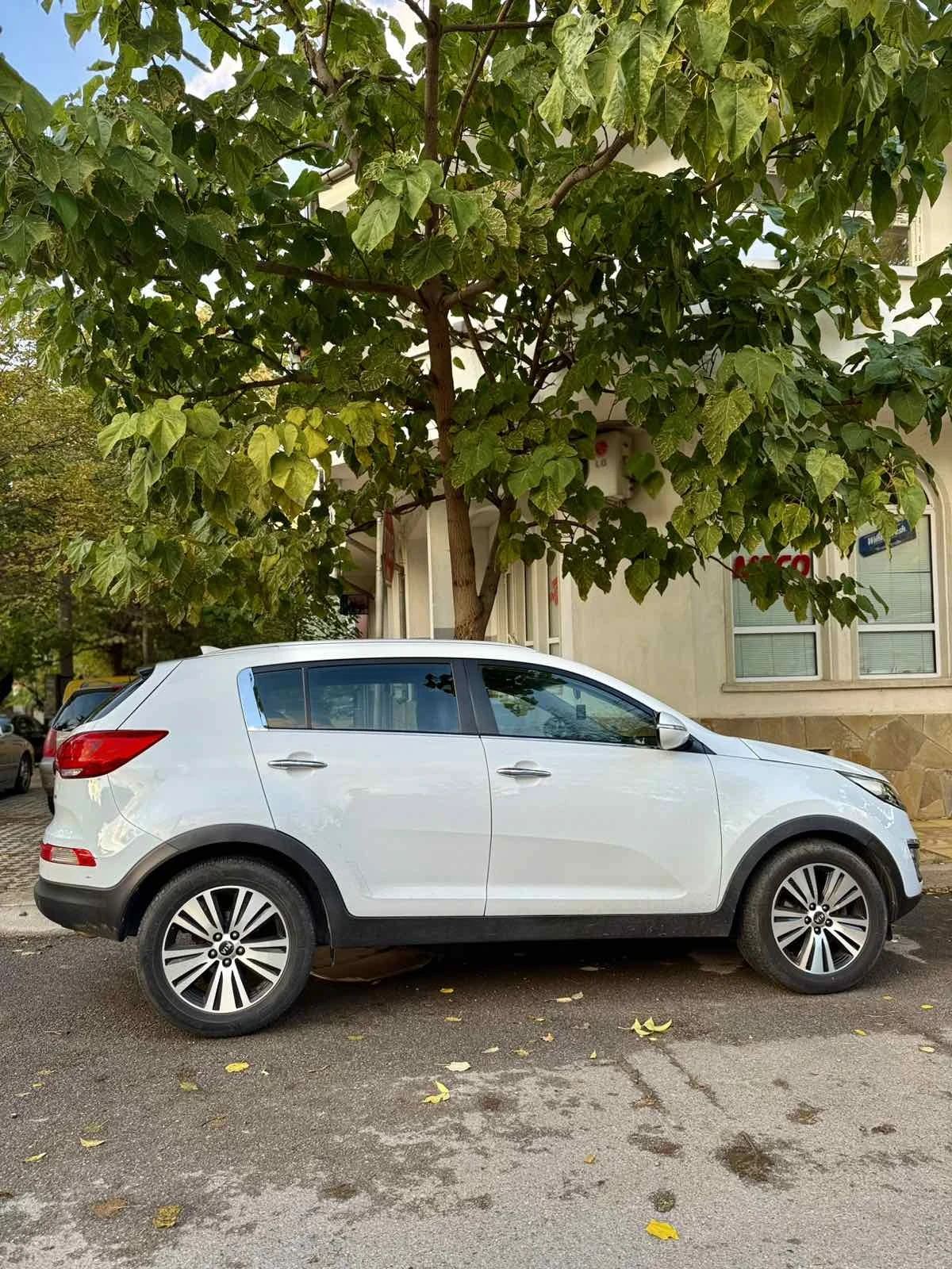 Kia Sportage, снимка 6 - Автомобили и джипове - 54921141