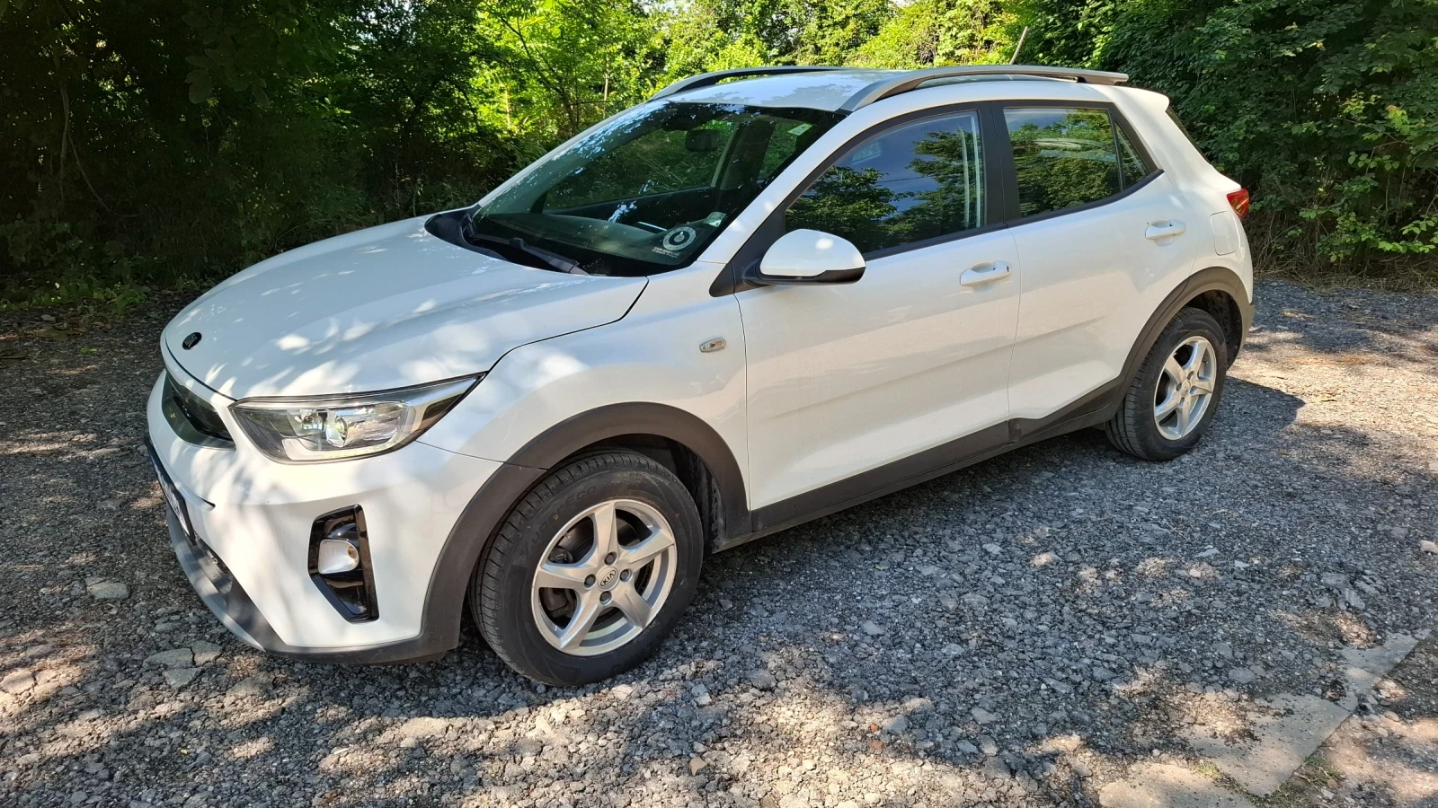 Kia Stonic 1.2i, снимка 3 - Автомобили и джипове - 54946924