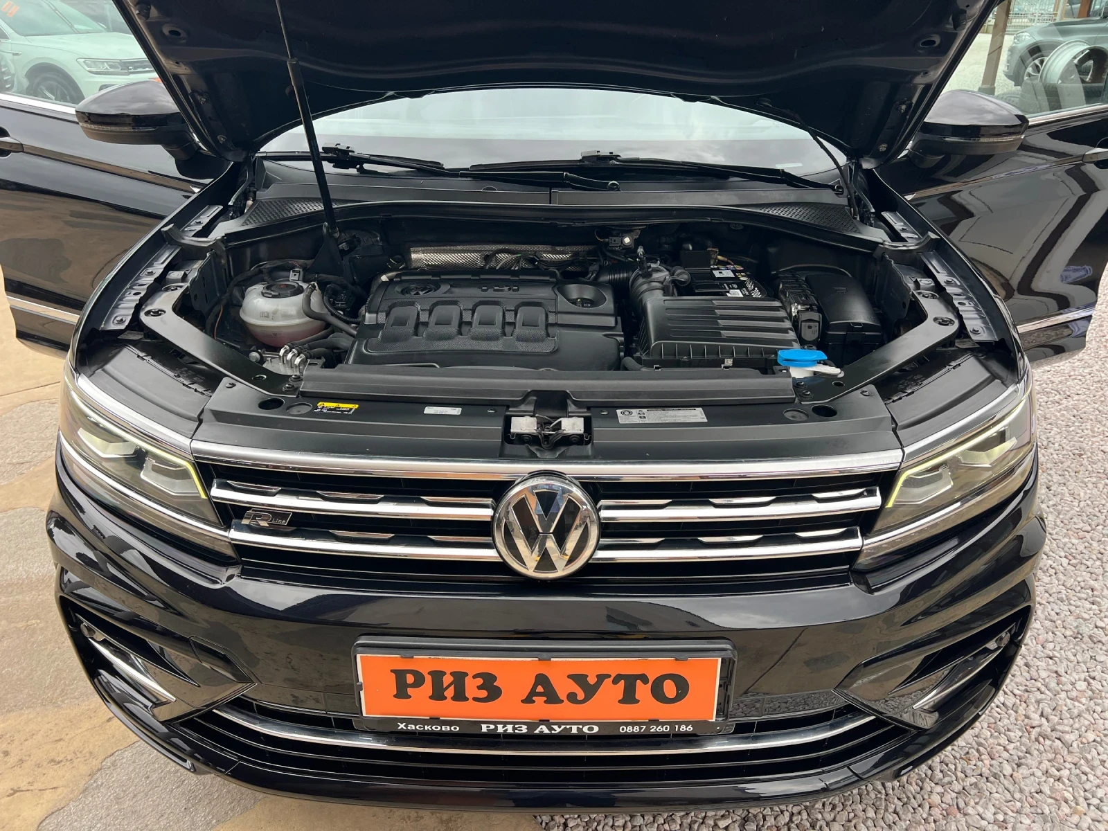 VW Tiguan 2.0TDI* R-LINE* 100%km* FACE* AUT* FULL* LIZING, снимка 17 - Автомобили и джипове - 56230488