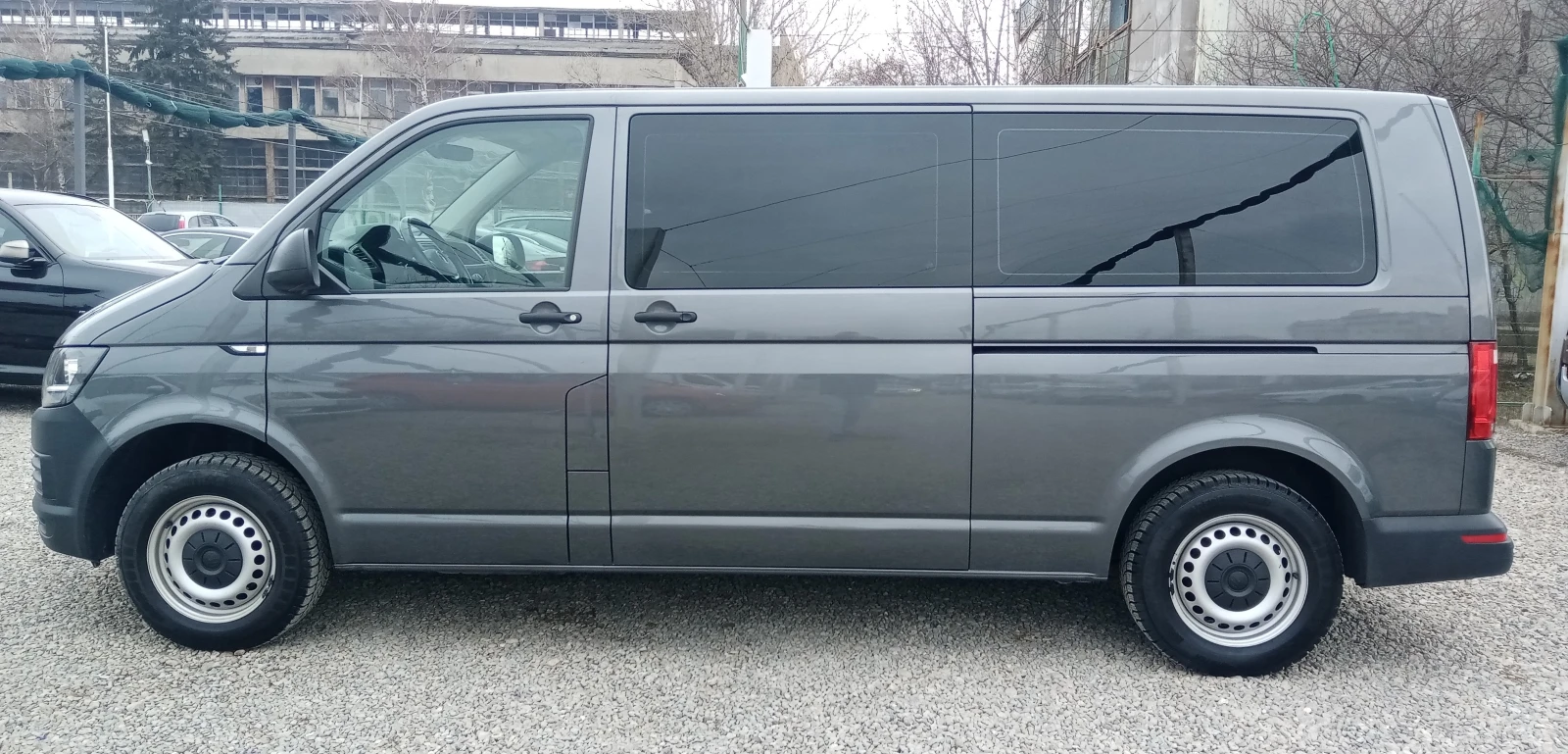 VW Caravelle 2.0TDI 8+ 1 - изображение 5